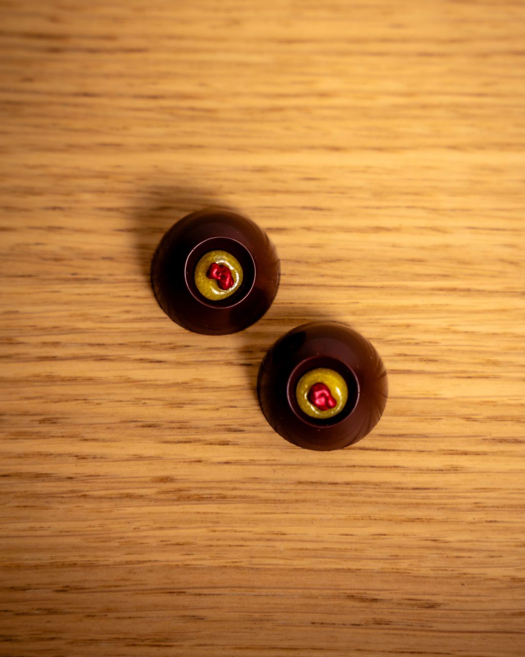 Amber Noir Grand